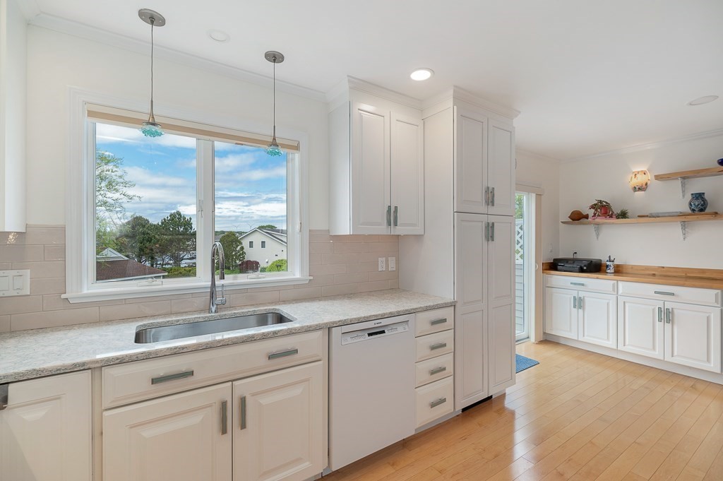 17 Raven Ln # B Unit: 2-B