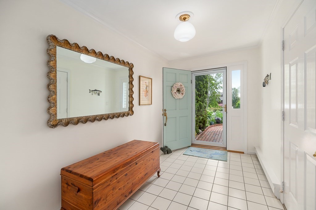 17 Raven Ln # B Unit: 2-B