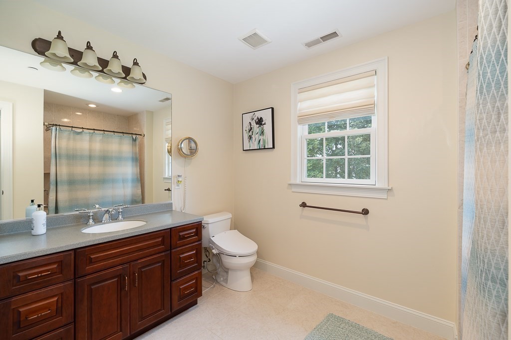 6 Thompsons Farm Way