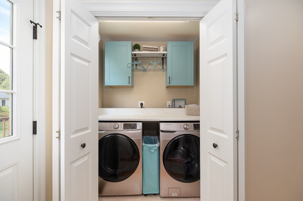 6 Thompsons Farm Way