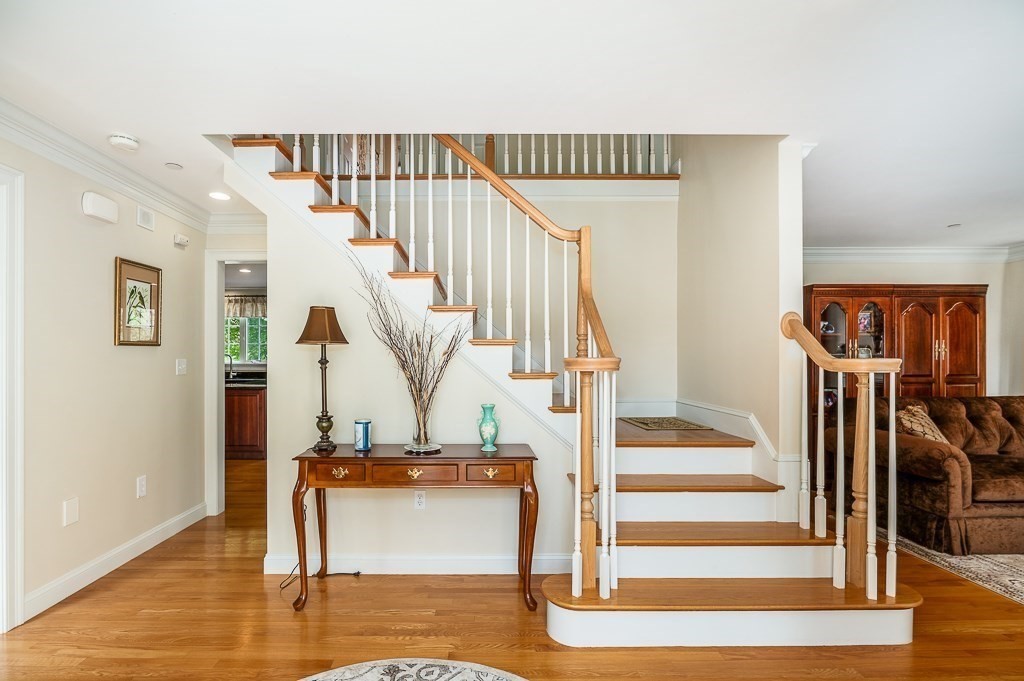 6 Thompsons Farm Way