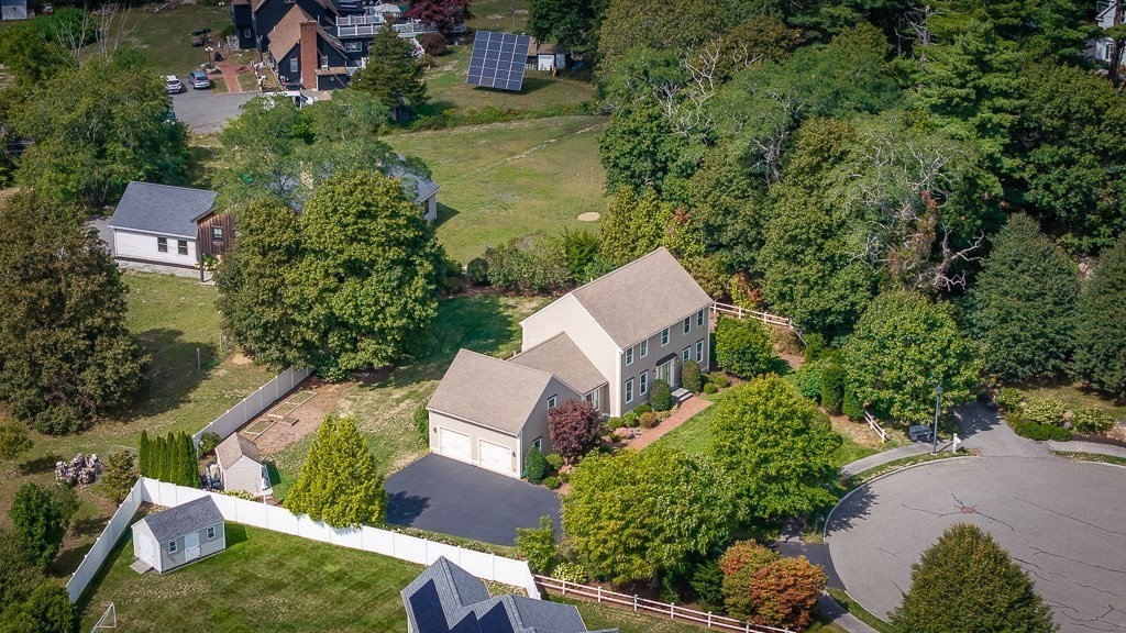 6 Thompsons Farm Way