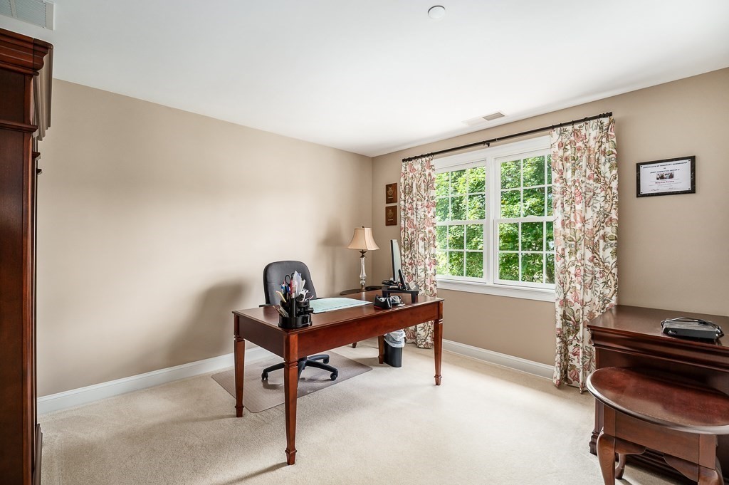 6 Thompsons Farm Way