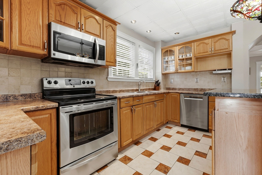 72 Mishawum Rd