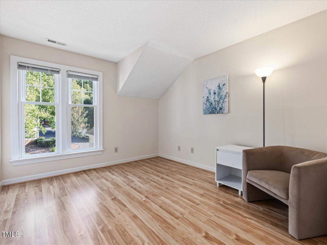 108 Schaffer Close