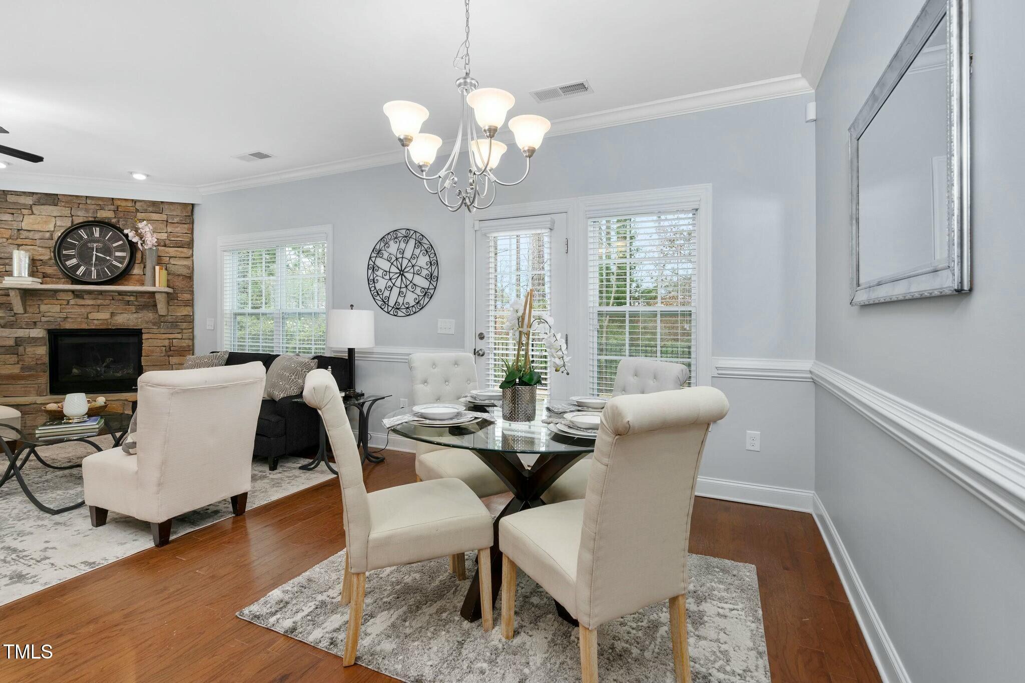 1052 Monmouth Loop
