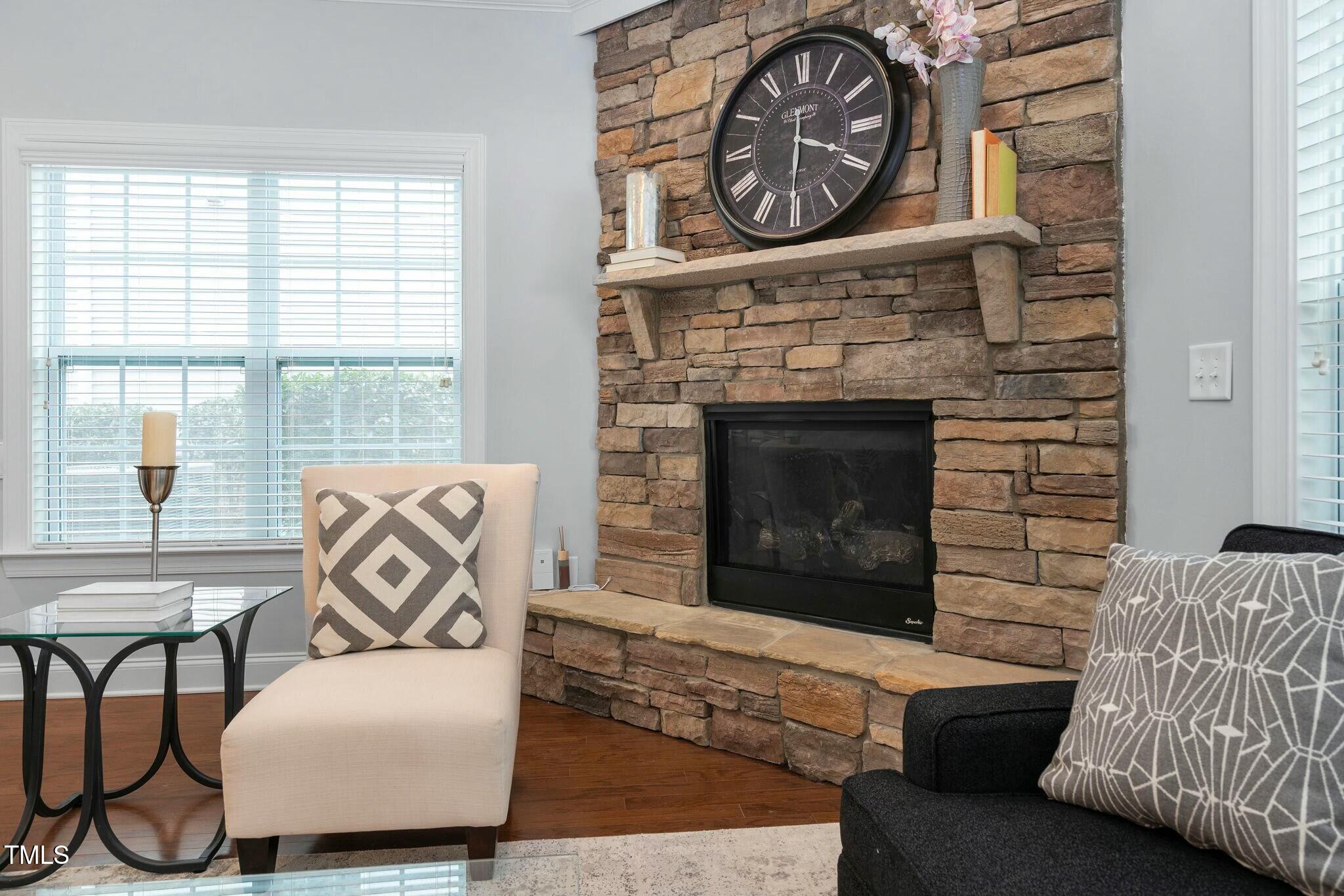 1052 Monmouth Loop