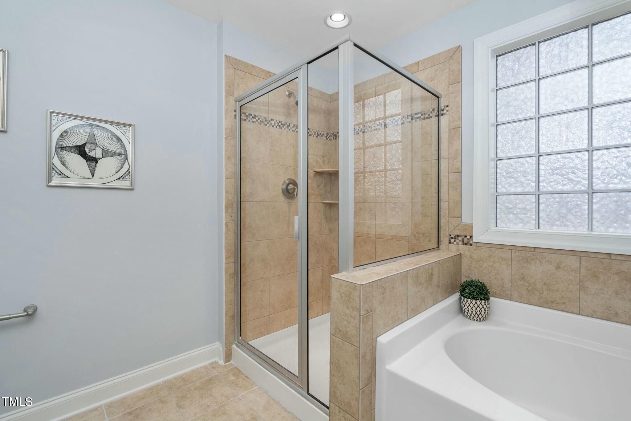 1052 Monmouth Loop