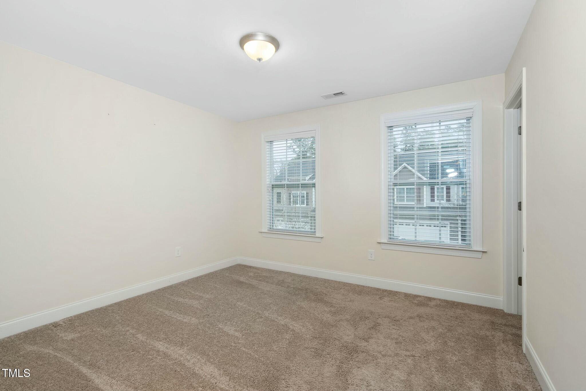 1052 Monmouth Loop