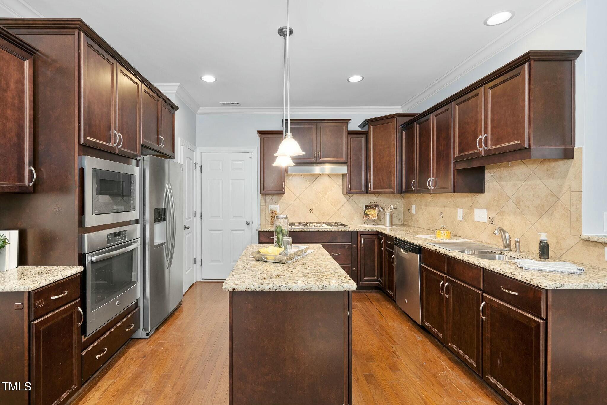 1052 Monmouth Loop