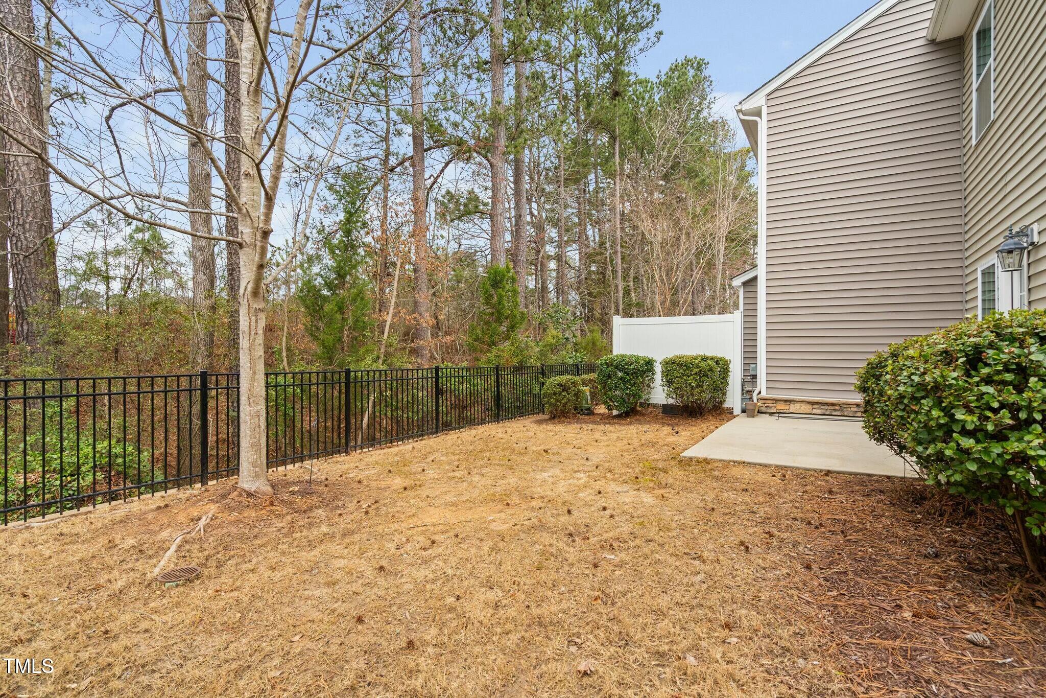 1052 Monmouth Loop