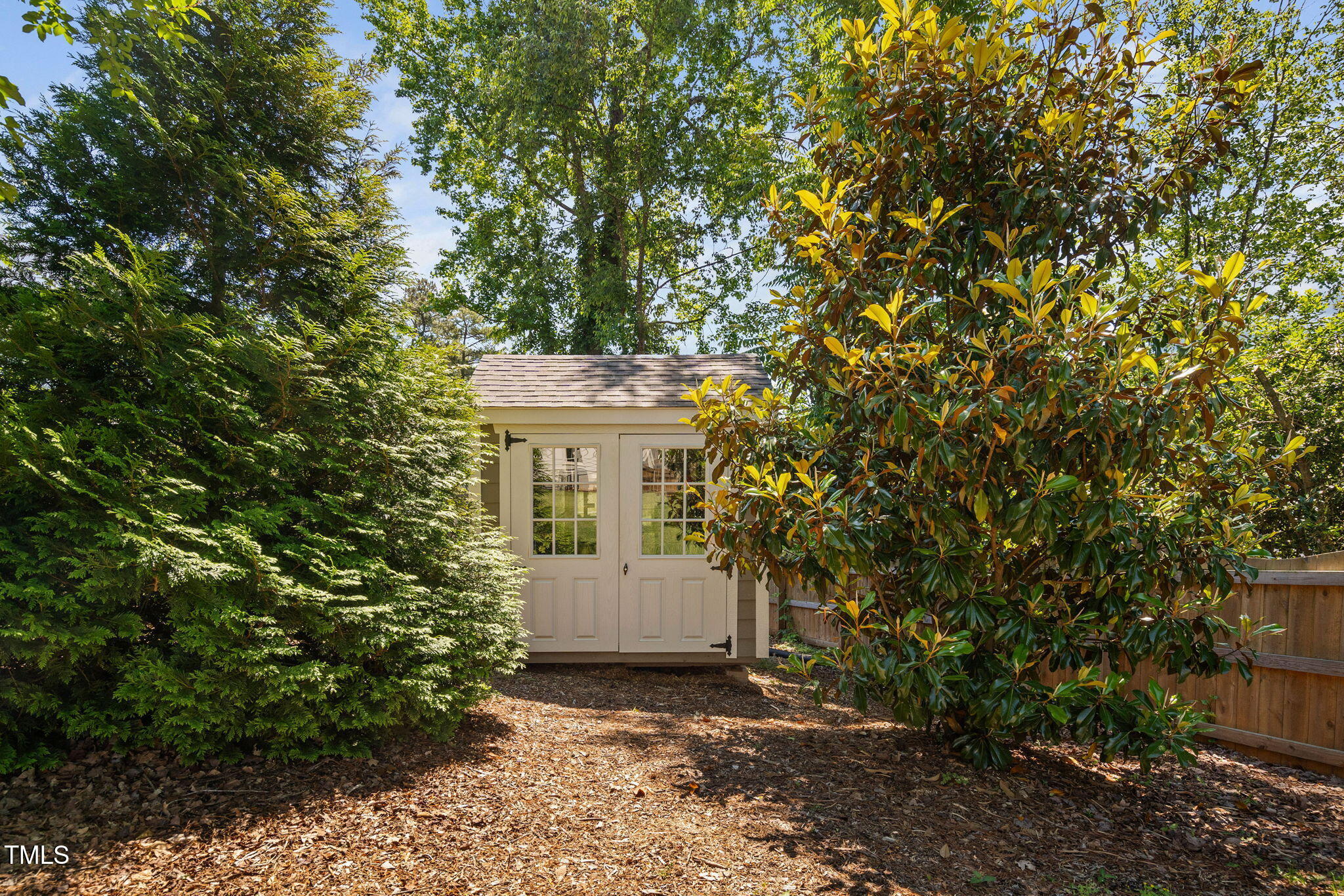 4404 Yadkin Drive