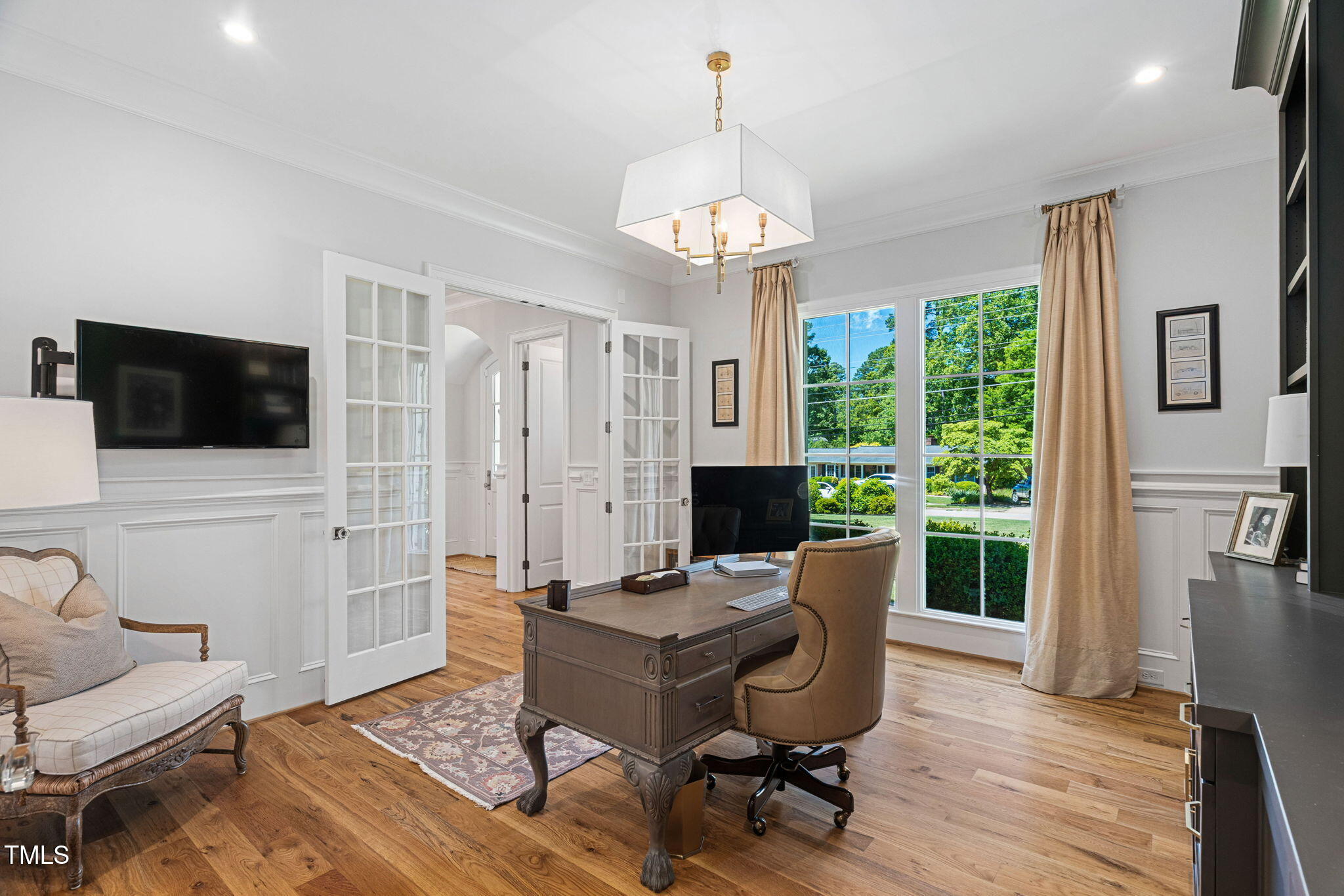 4404 Yadkin Drive