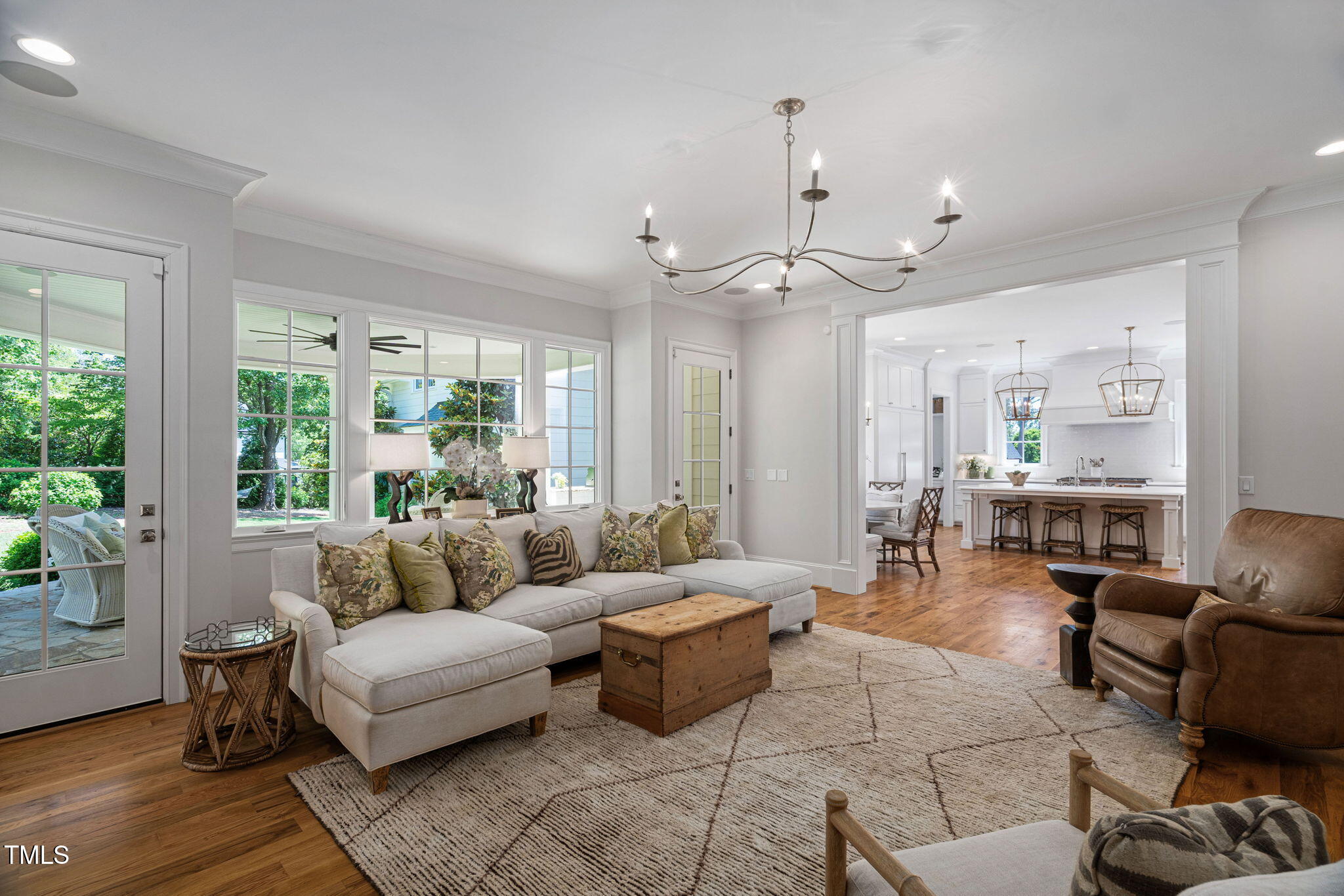 4404 Yadkin Drive