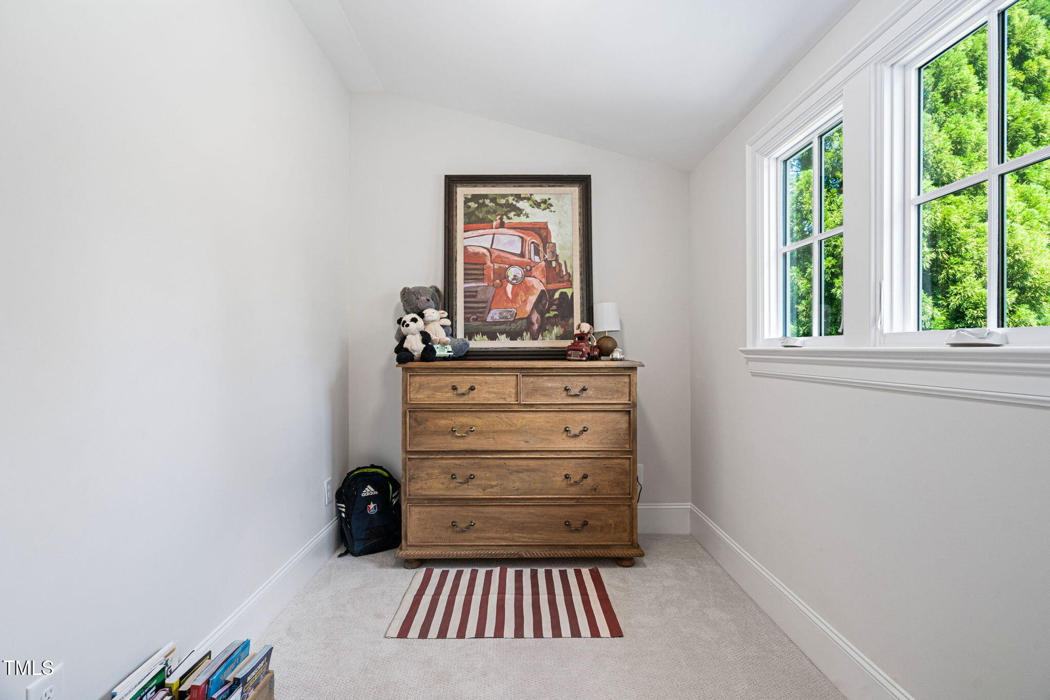 4404 Yadkin Drive