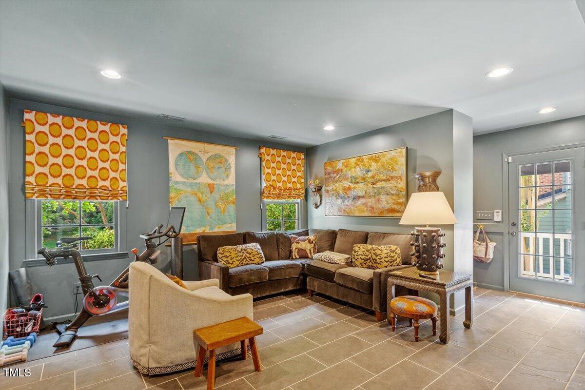 3308 Cobblestone Court Court