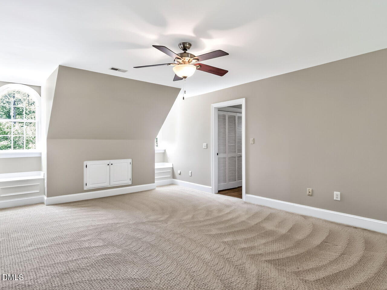 106 Drysdale Court