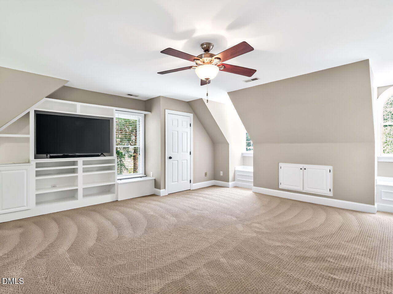 106 Drysdale Court