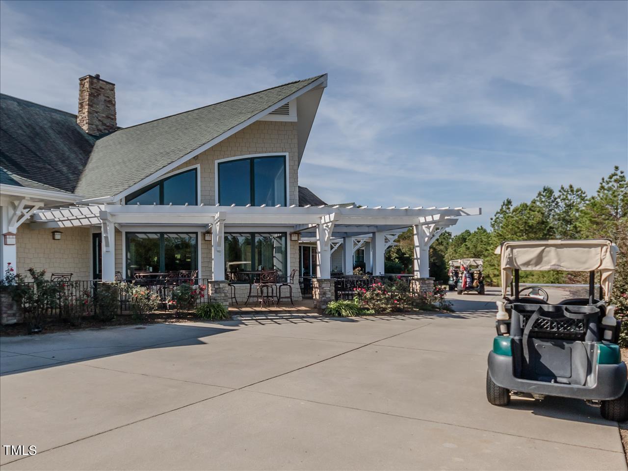 37 Colonial Trail Court