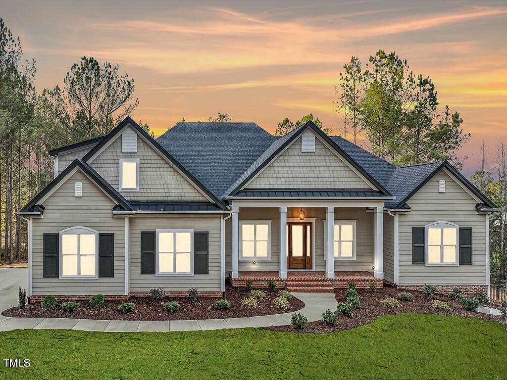 24 Blackhorn Court