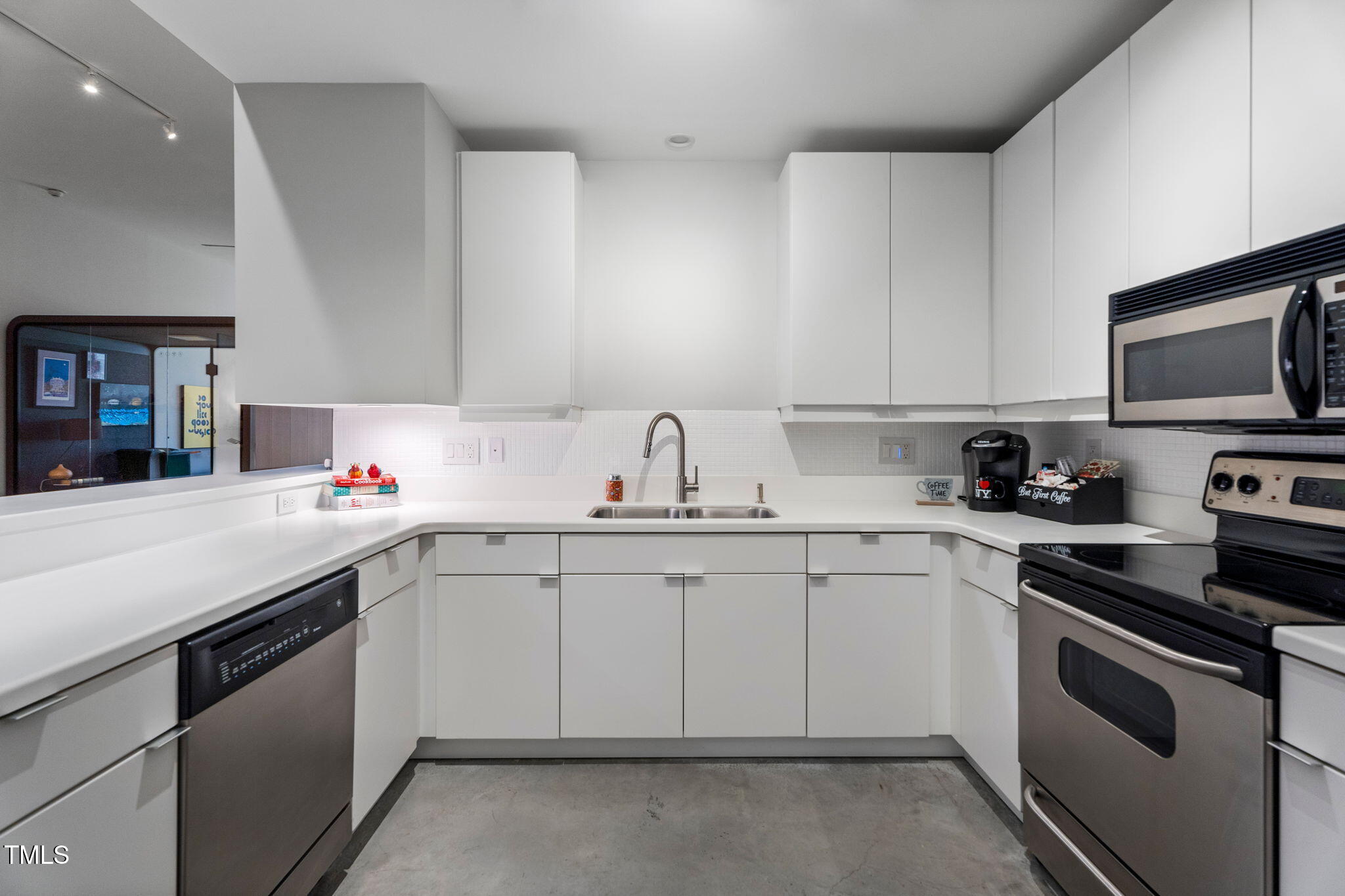 319 Fayetteville Street