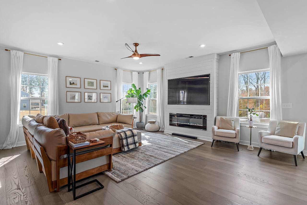 304 Ashlar Court