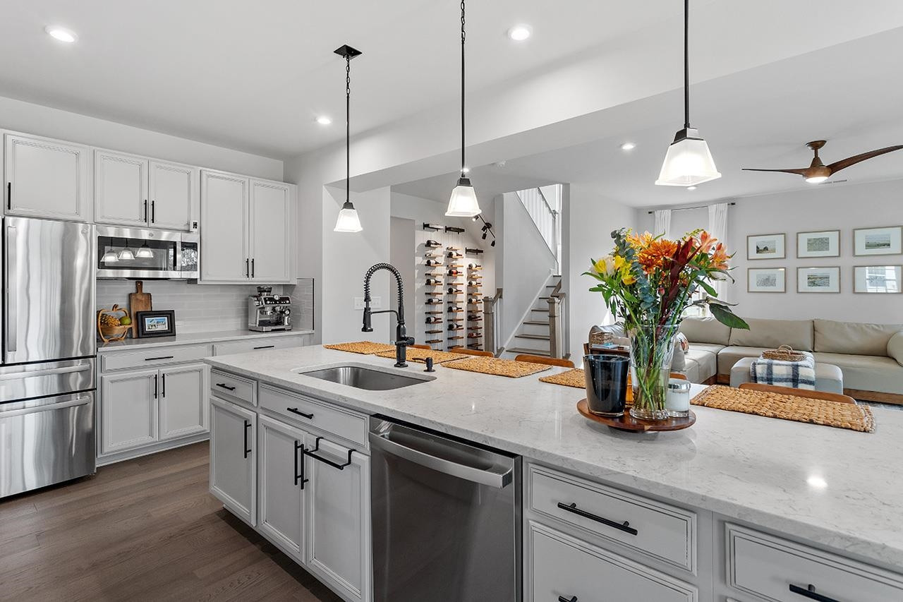 304 Ashlar Court