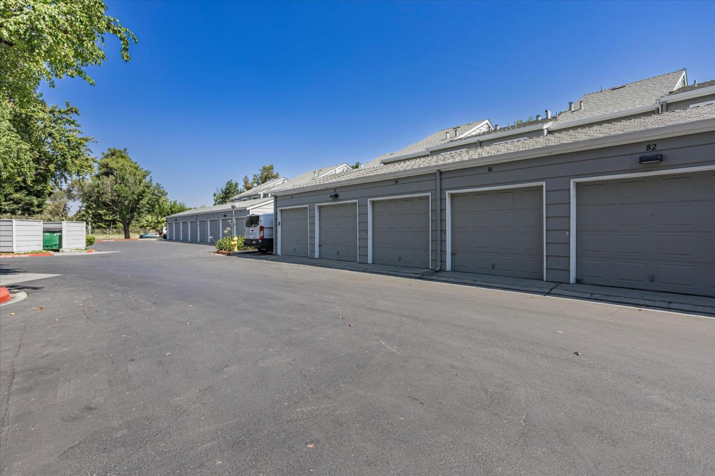 1609 Thorncrest DR