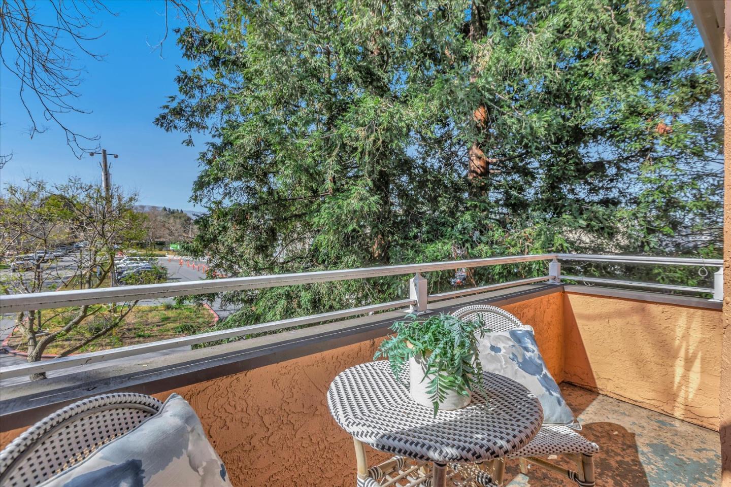 1721 California ST 23