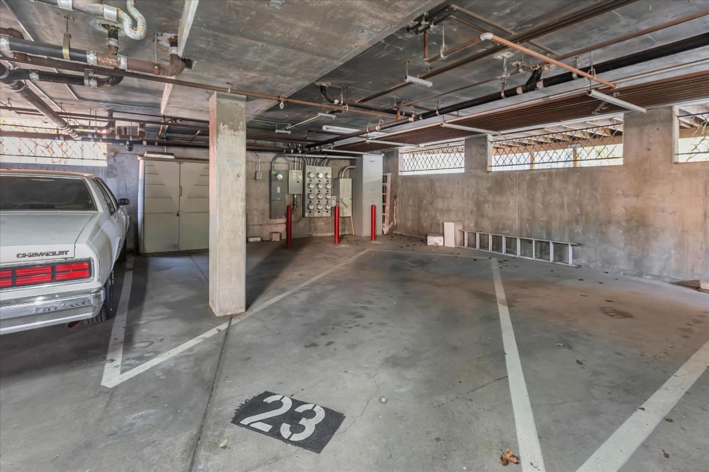 1721 California ST 23