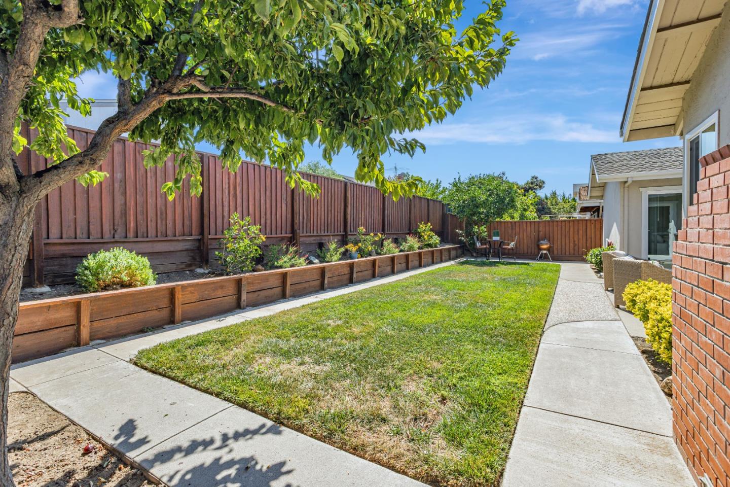 1448 Sierraville Avenue