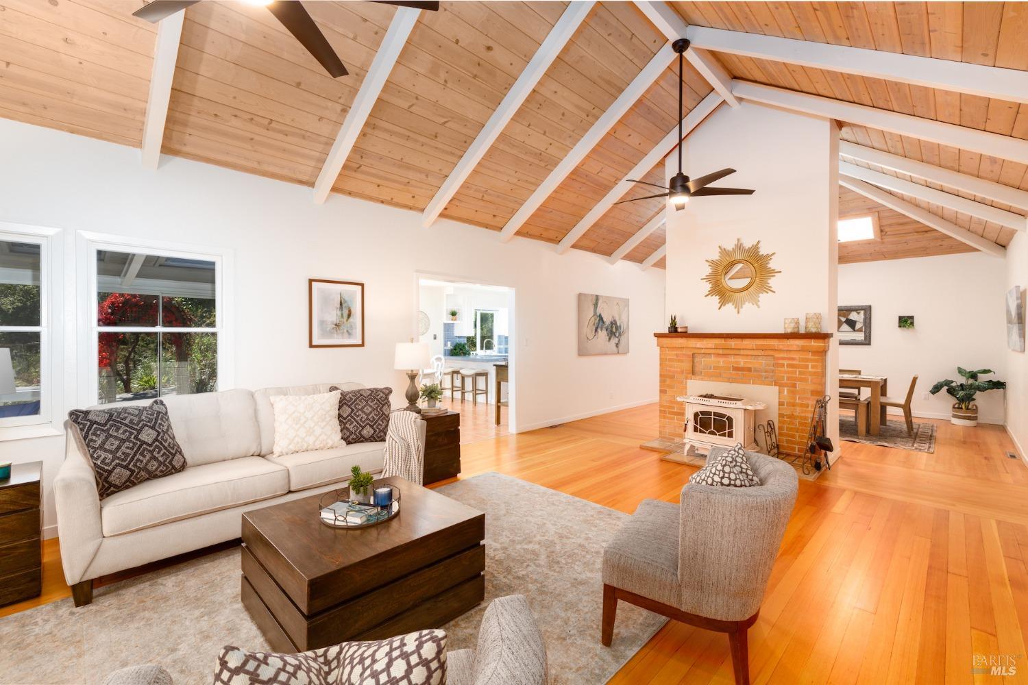 5047 Sonoma Mountain Rd