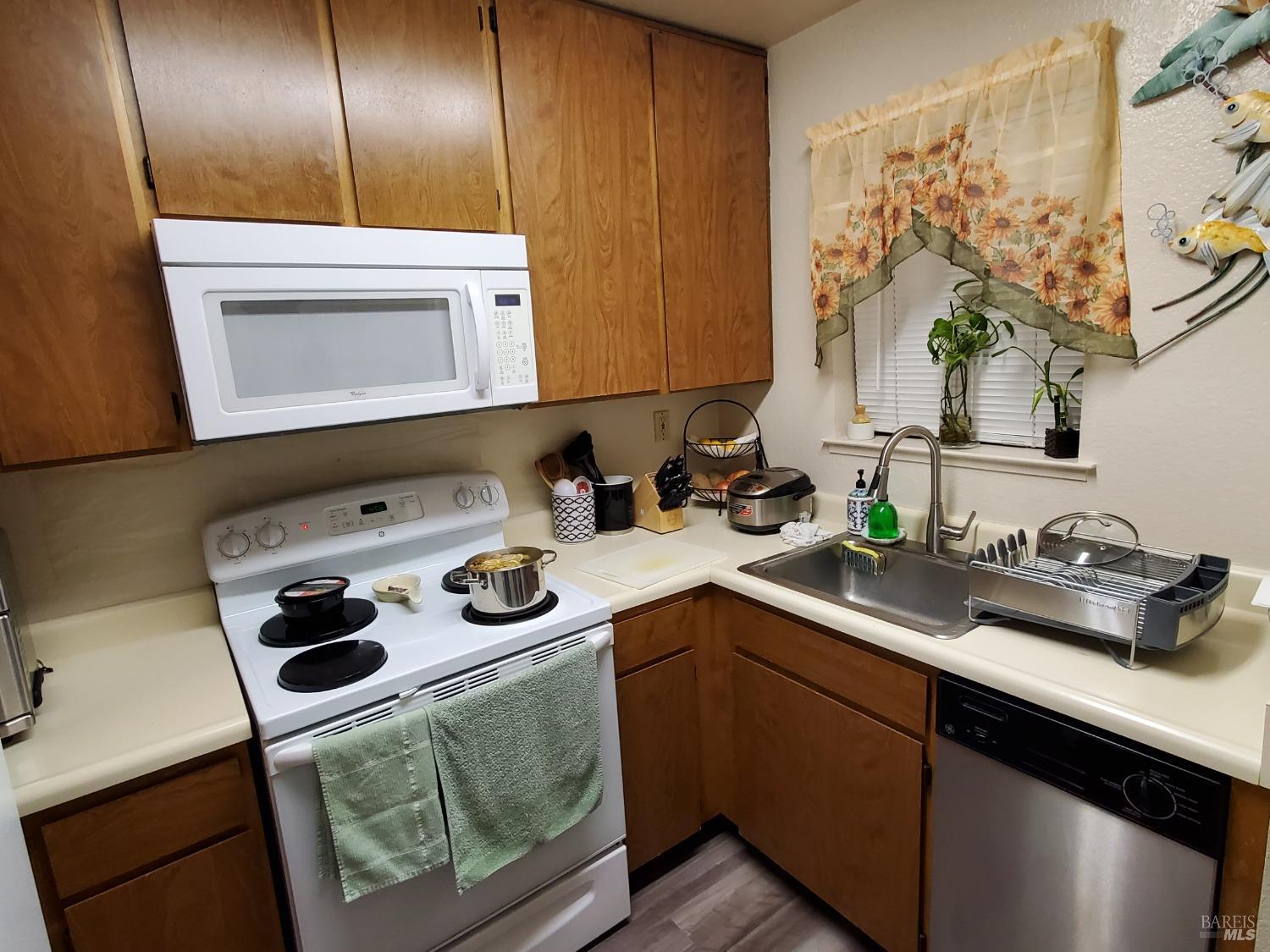 2167 Meadowbrook Ct #B