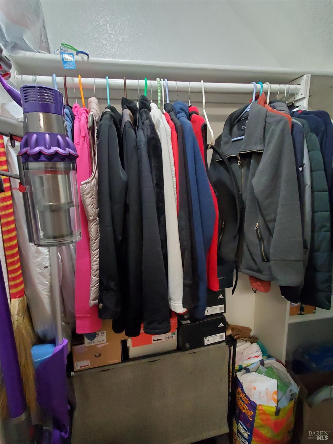 2167 Meadowbrook Ct #B