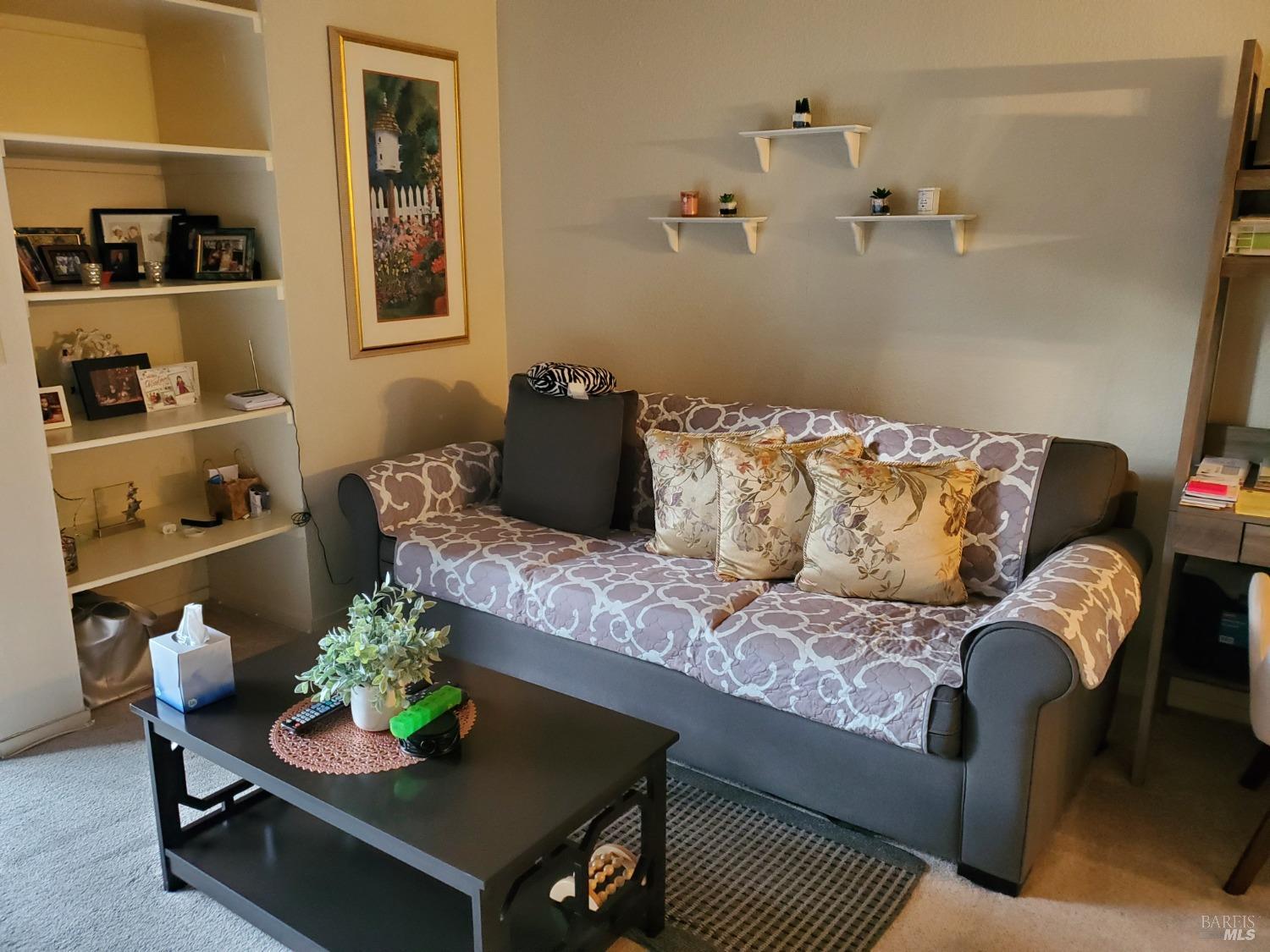 2167 Meadowbrook Ct #B