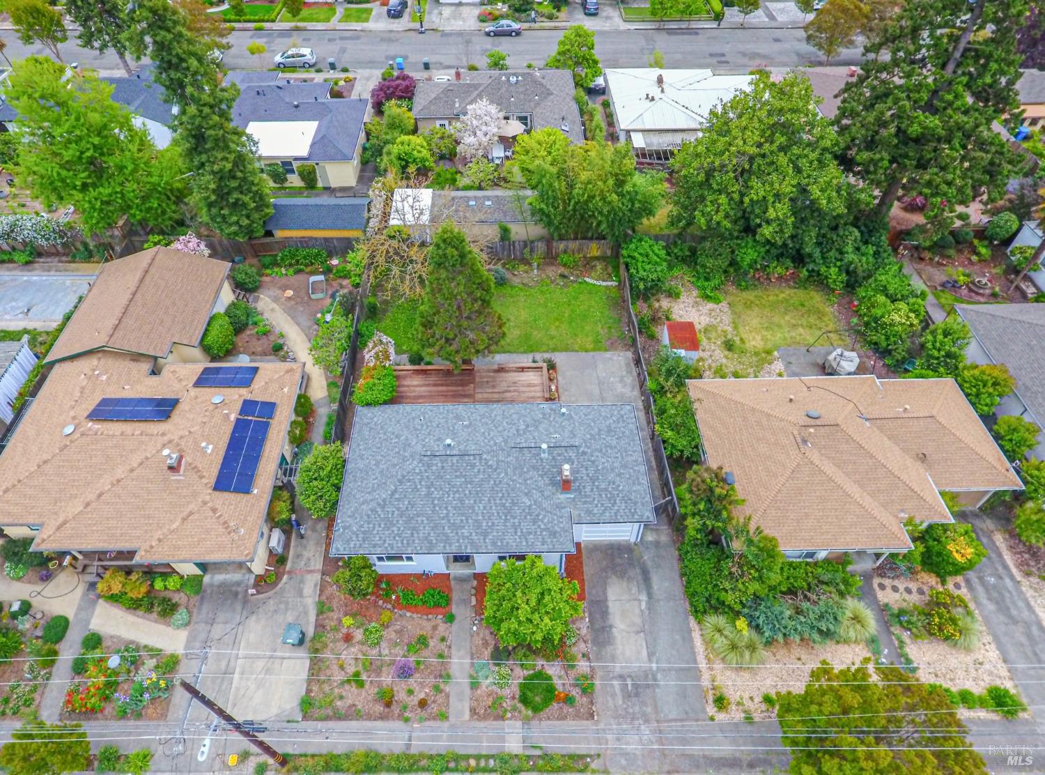 1912 Will Scarlet Ln