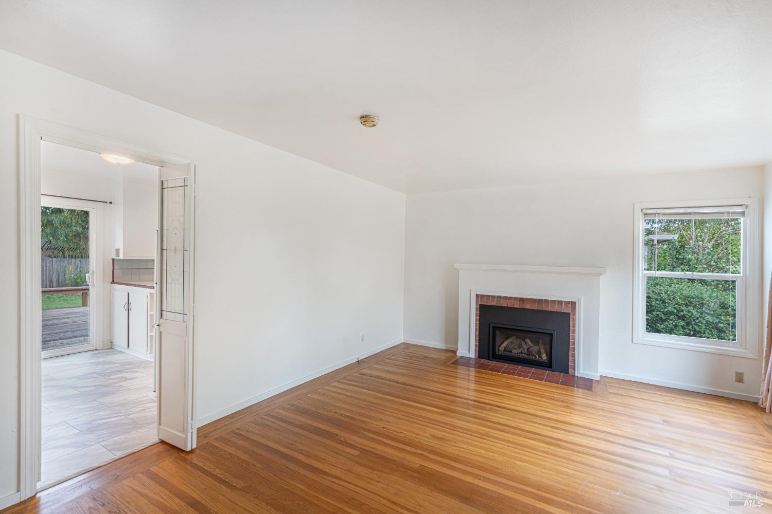 1912 Will Scarlet Ln