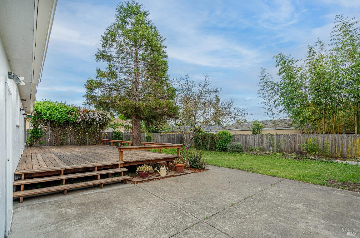 1912 Will Scarlet Ln