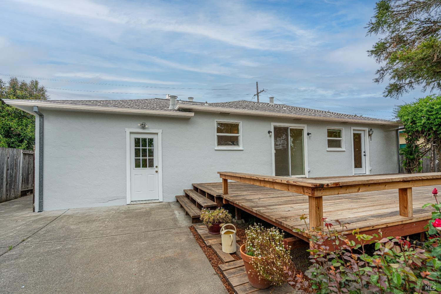 1912 Will Scarlet Ln