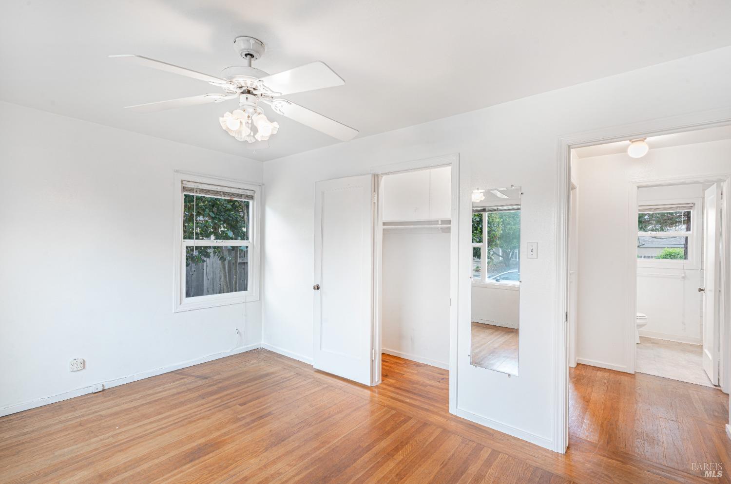 1912 Will Scarlet Ln