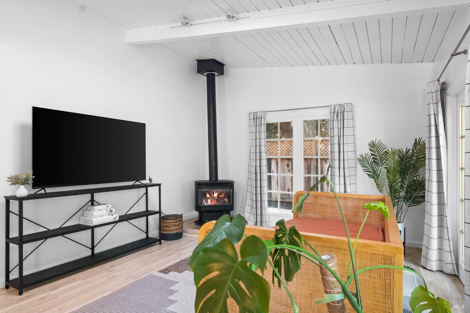 15521 Old Cazadero Rd