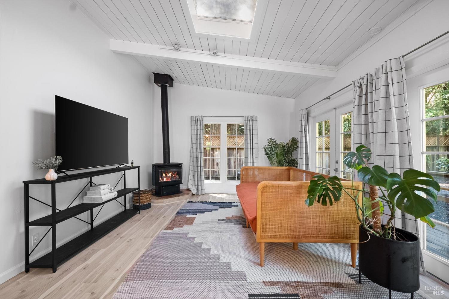 15521 Old Cazadero Rd