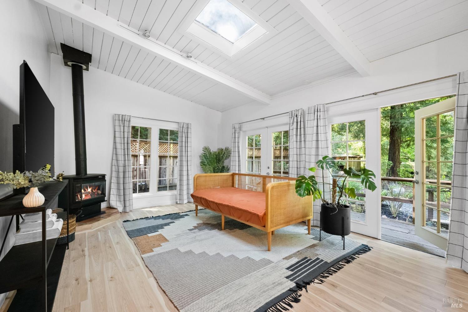 15521 Old Cazadero Rd