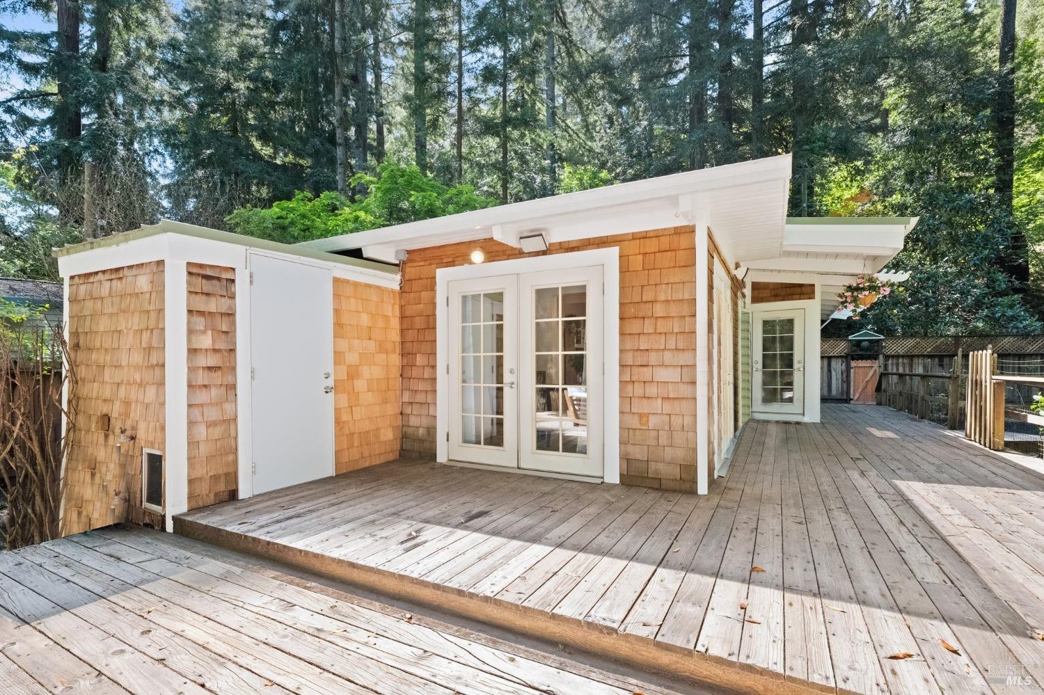 15521 Old Cazadero Rd