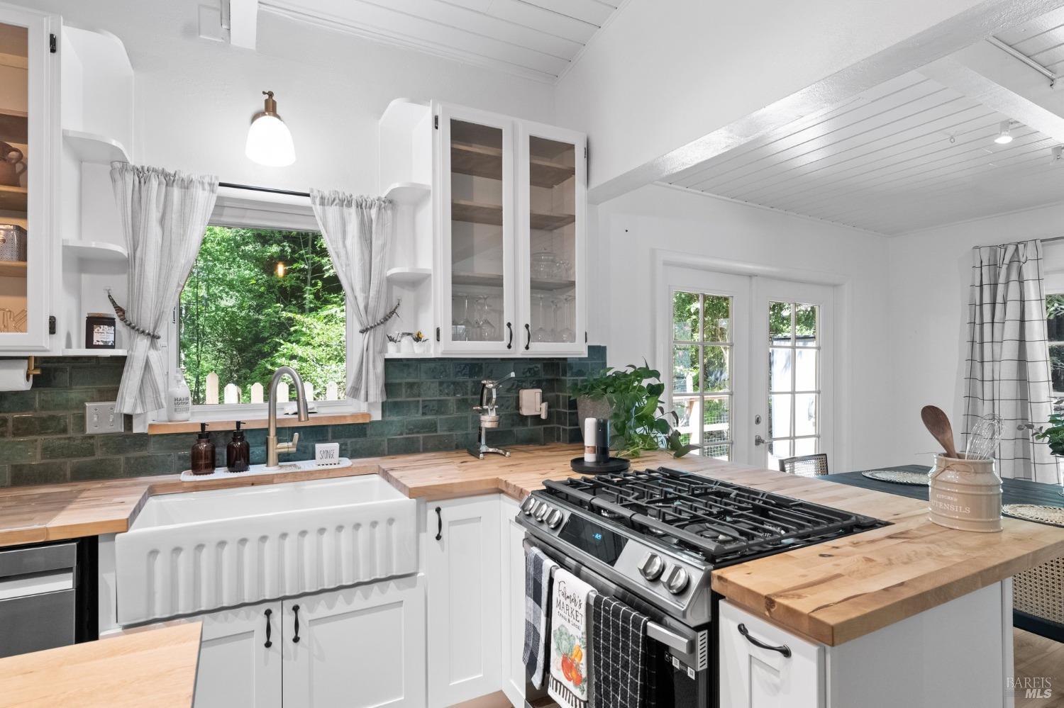 15521 Old Cazadero Rd