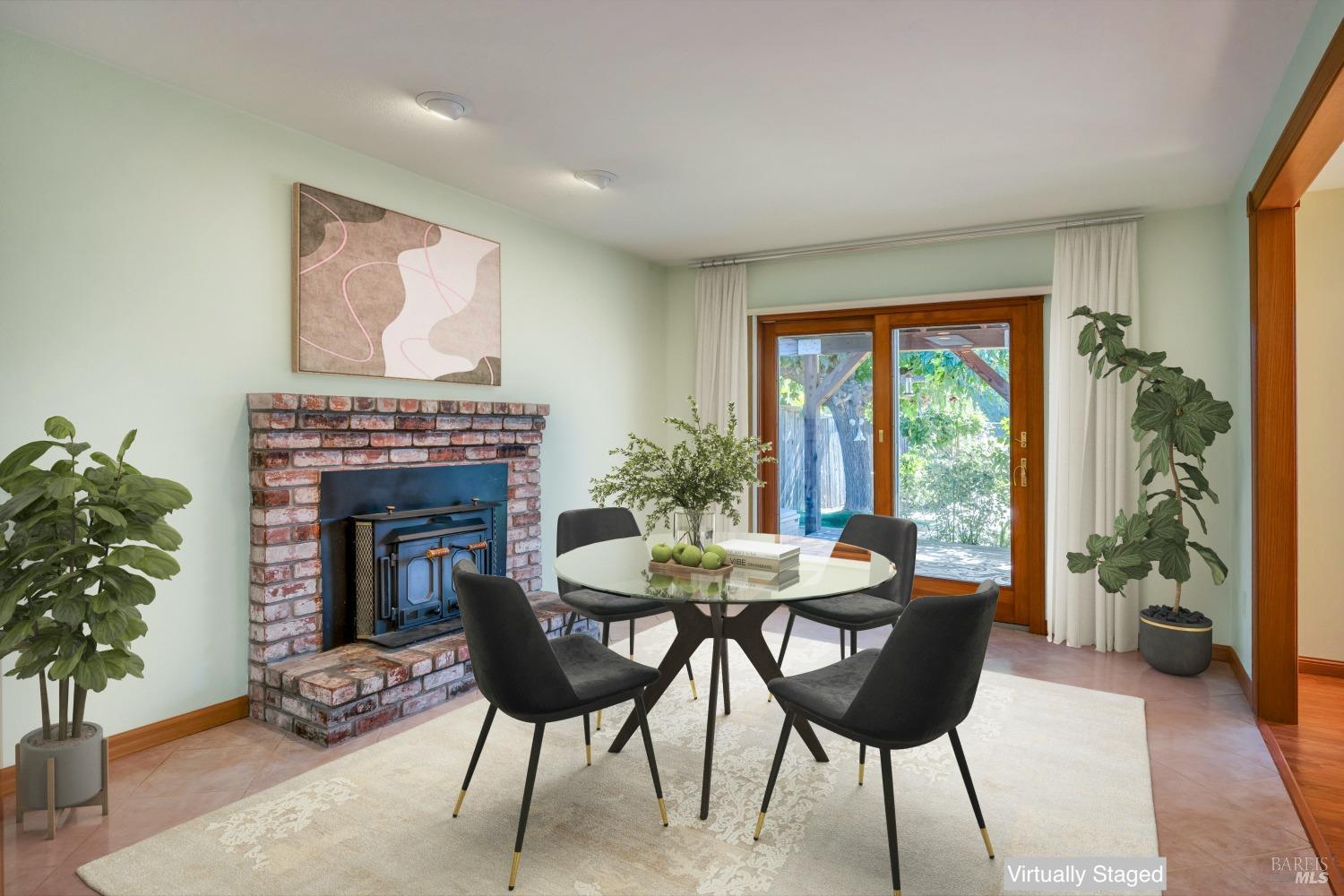 4950 Everglade Drive