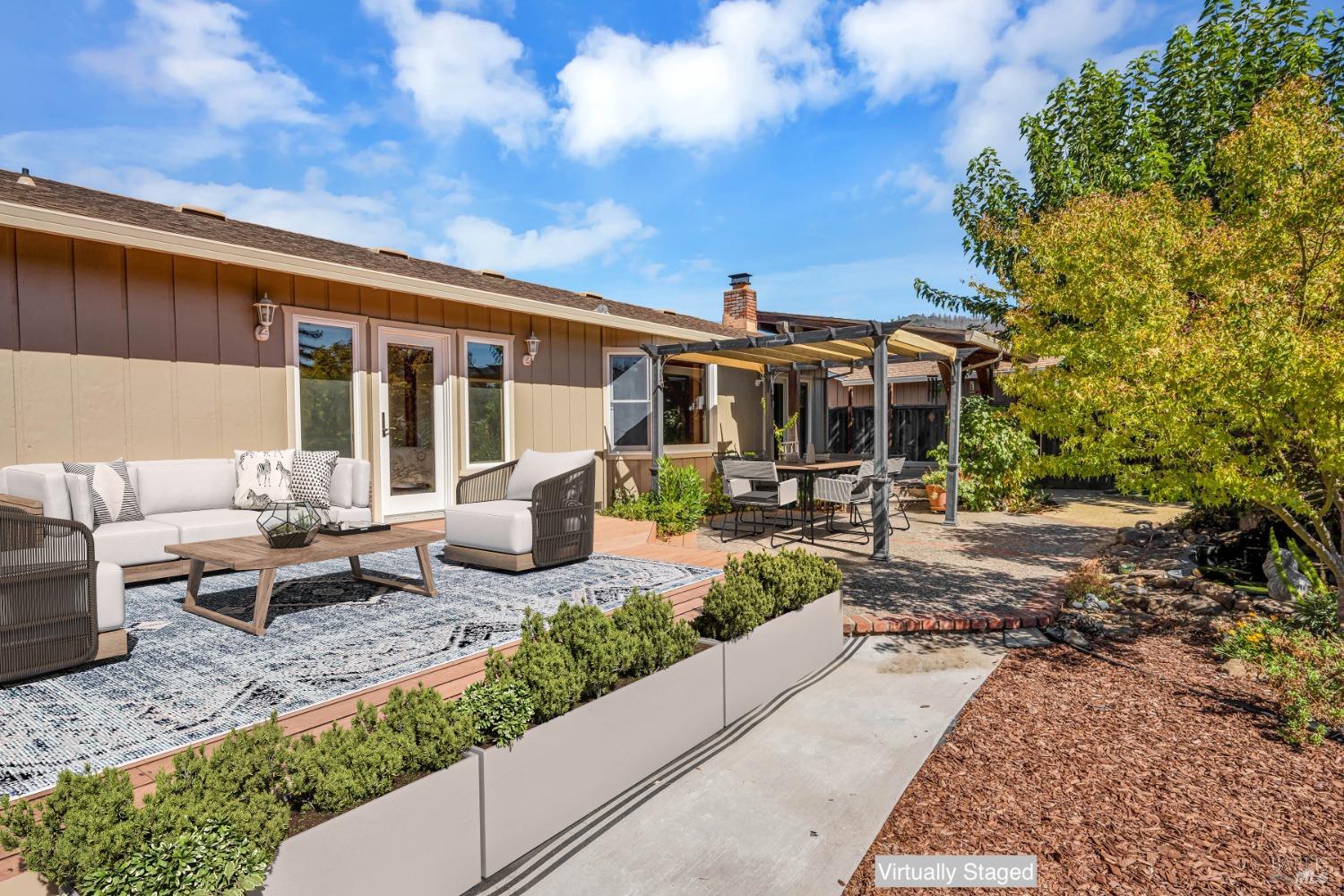 4950 Everglade Drive