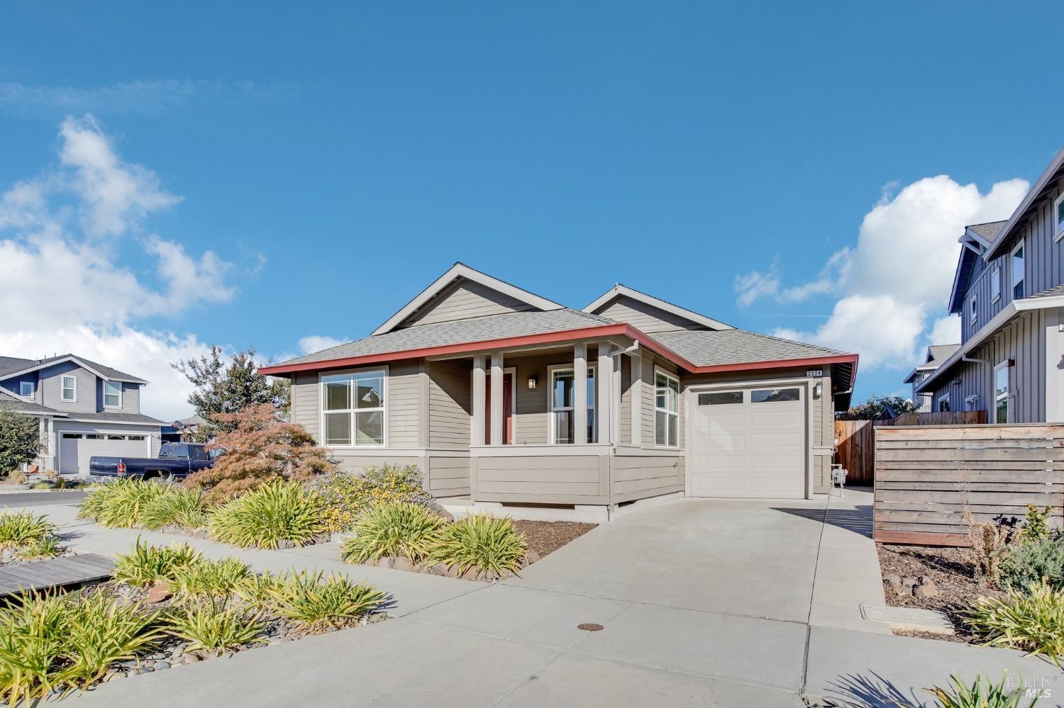 2224 Peterson Ln