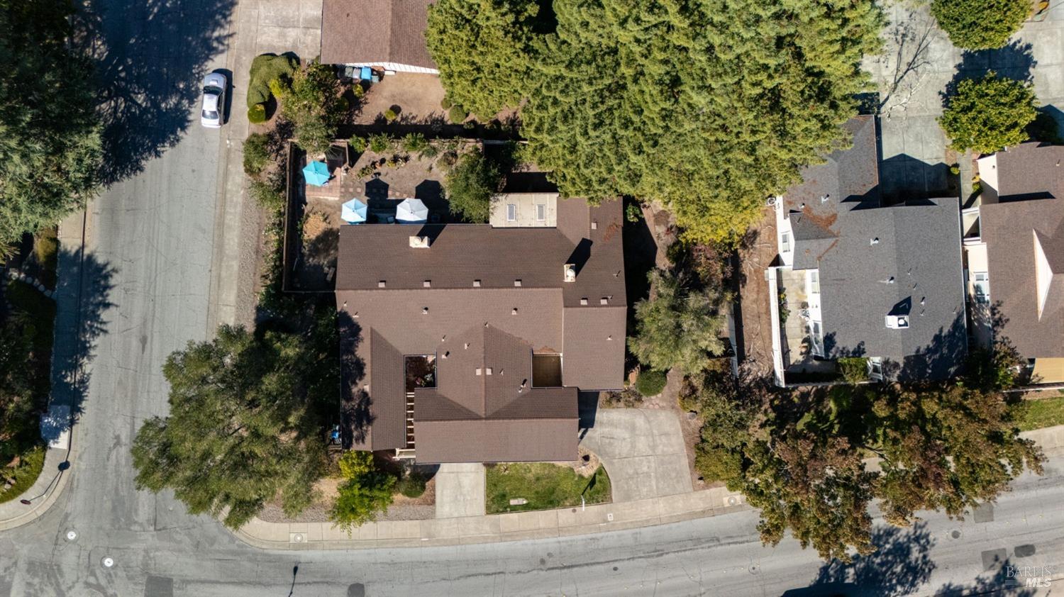 6585 Stone Bridge Rd