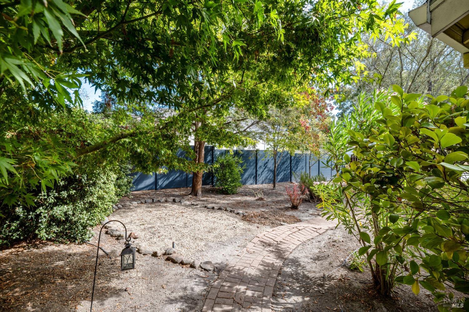 6585 Stone Bridge Rd